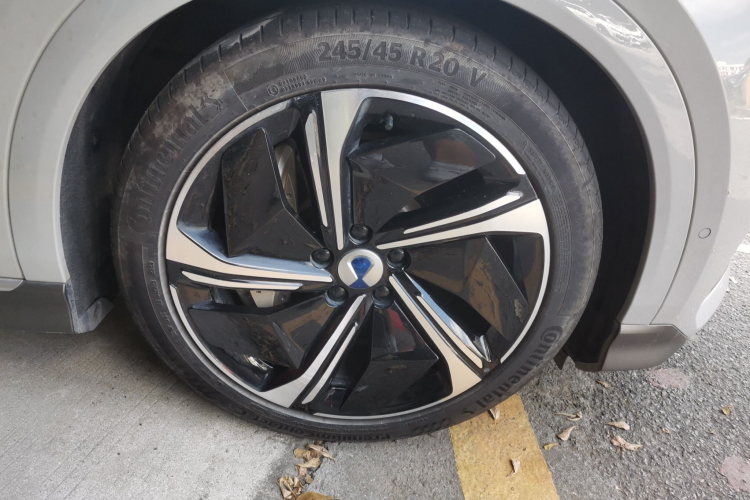 Denza N7 2024 car image #9