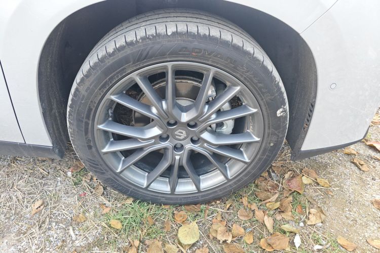 零跑汽车 零跑C10 2025 汽车图片 #9