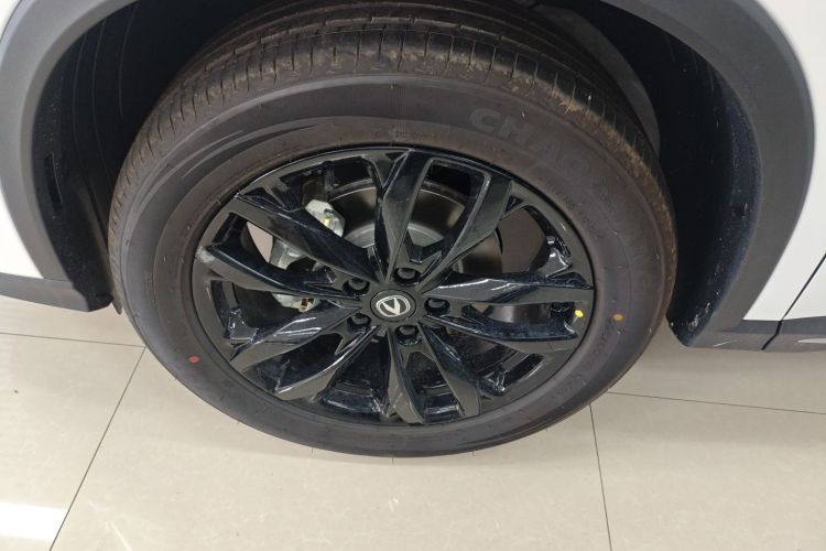 Changan X5 PLUS 2025 صورة سيارة #9