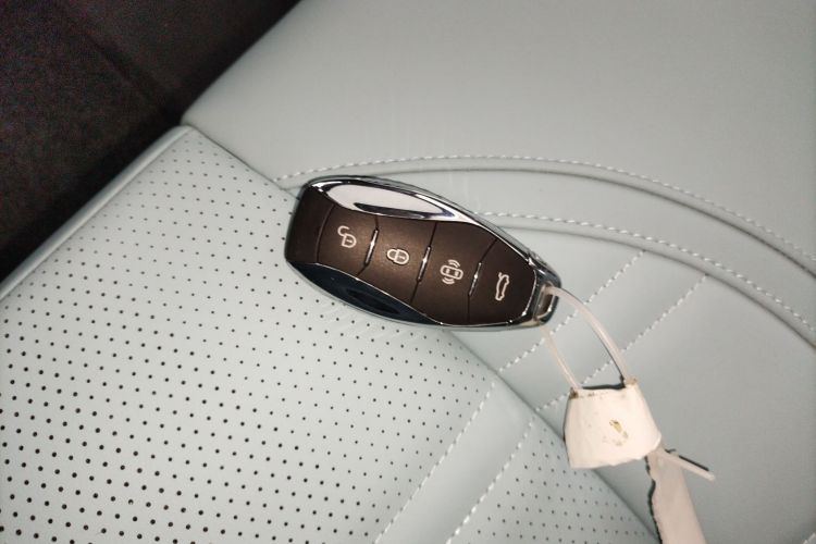 HongQi TianGong 08 2025 #9 HongQi TianGong 08 2025 car image #9