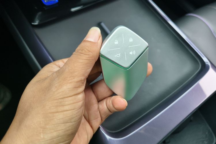 Deepal L07 2025 car image #9