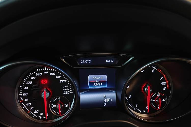 Mercedes-Benz CLA Class (Imported) 2018 car image #9