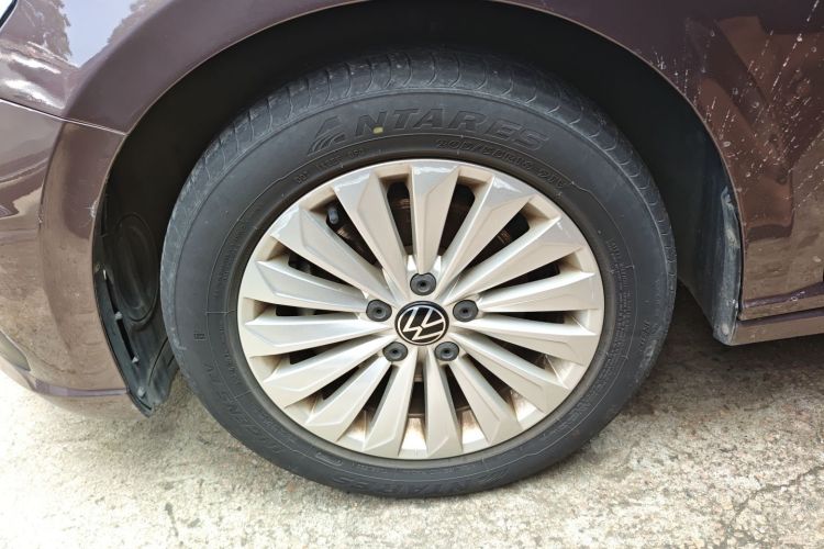 Volkswagen Lavida 2020 car image #9