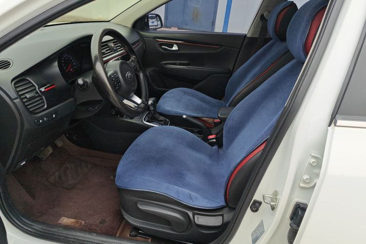 Kia Rio Cross 2018 صورة سيارة #9