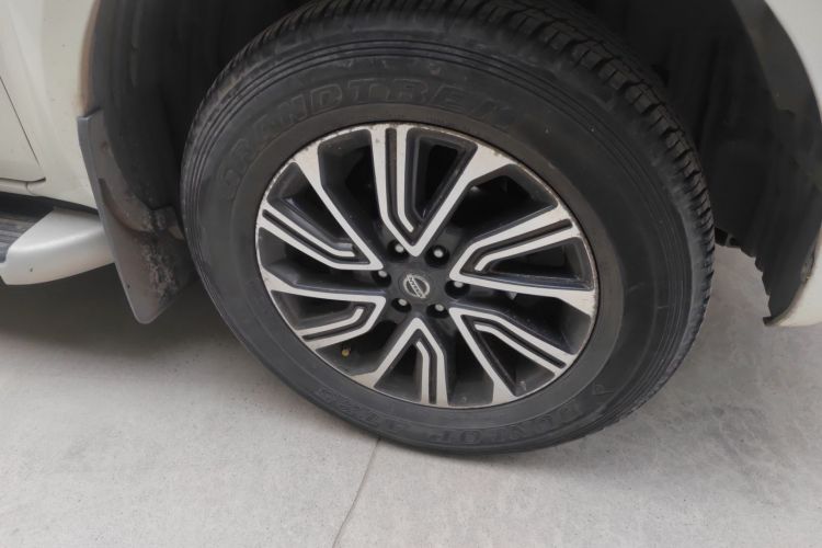 日产 途达 2019 汽车图片 #9