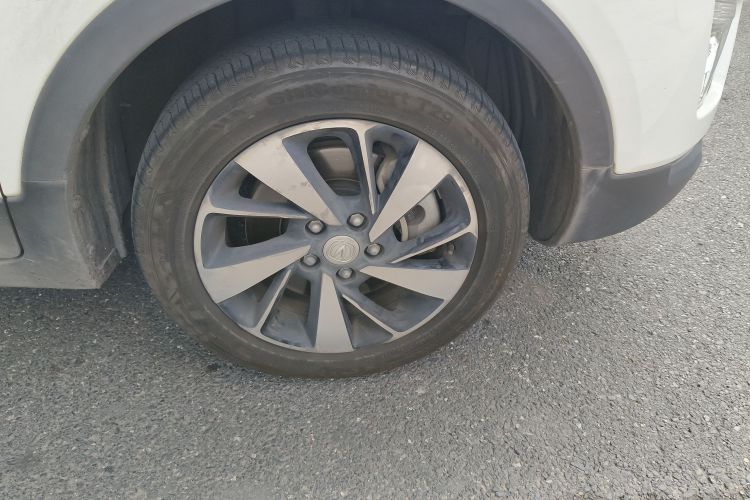 Changan CS15 EV 2018 #9 Changan CS15 EV 2018 car image #9