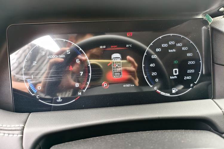 GEELY OkavangoR7 2020 صورة سيارة #9