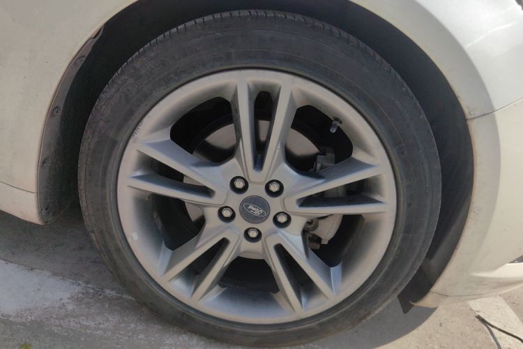 福特 蒙迪欧 2014 汽车图片 #9