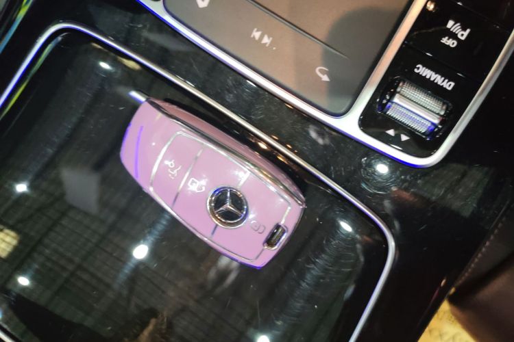 Mercedes-Benz E Class (Imported) 2021 immagine di auto #9