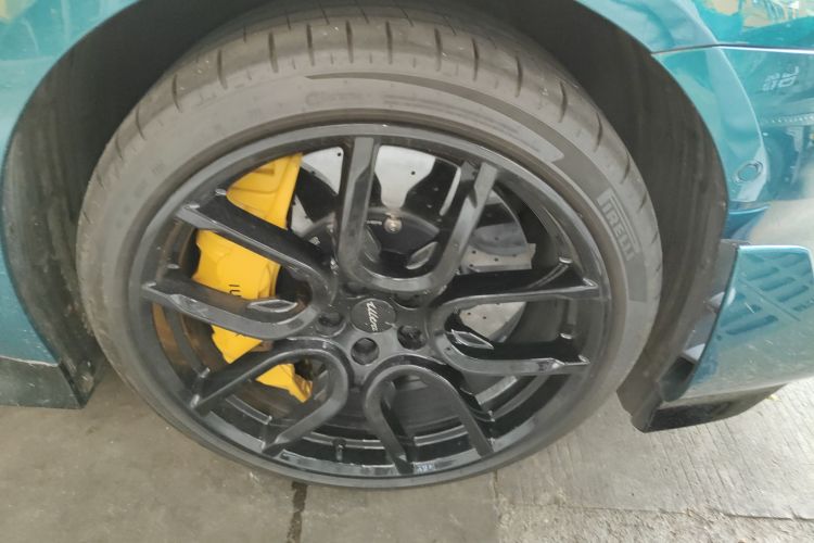 小米汽车 小米SU7 Ultra 2025 汽车图片 #9