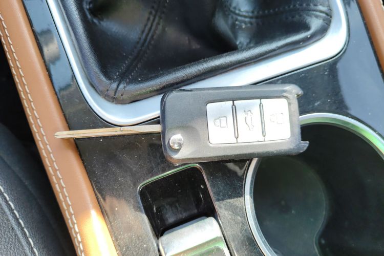 众泰 众泰T300 2018 汽车图片 #9