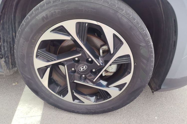 Hyundai Custo 2022 car image #9