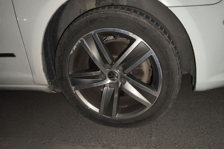 大众 一汽-大众CC 2015 #9 大众 一汽-大众CC 2015 汽车图片 #9