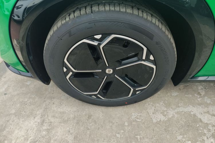 MI YU7 2025 car image #9