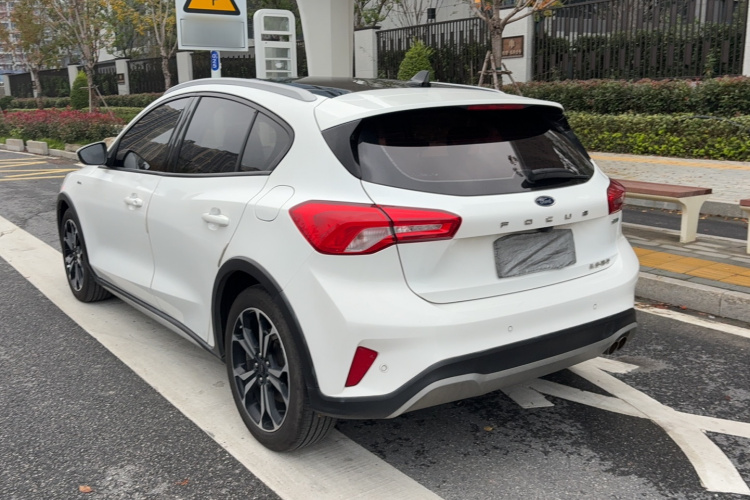 Ford Focus Active 2019 imagem de carro #9