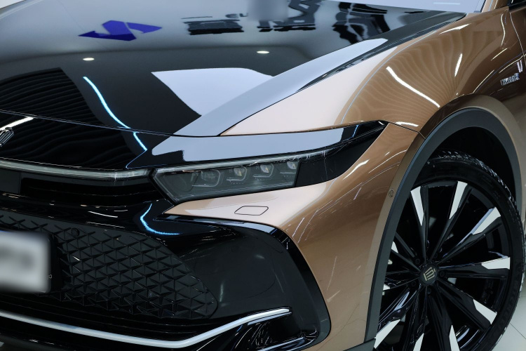 Toyota Crown 2023 immagine di auto #9