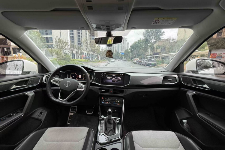 Volkswagen Tayron X 2022 car image #9