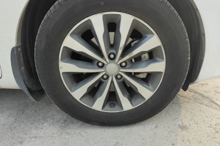 Kia Carnival (Imported) 2016 car image #9