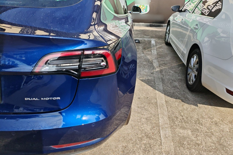 特斯拉 Model 3(进口) 2019 汽车图片 #9