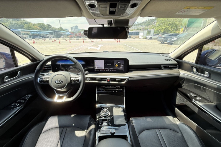 Kia K5 (Imported) 2021 صورة سيارة #9