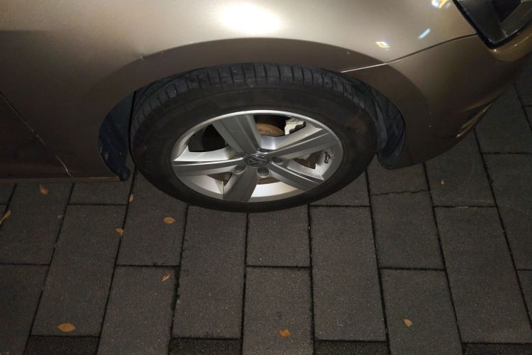 Volkswagen Gol 2016 car image #9