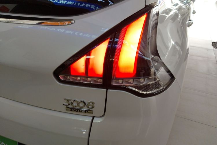 Peugeot 3008 2017 #9 Peugeot 3008 2017 car image #9