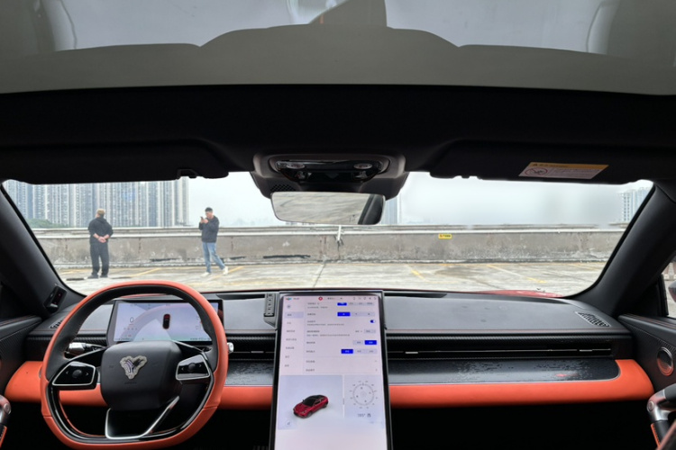 哪吒汽车 哪吒GT 2023 汽车图片 #9