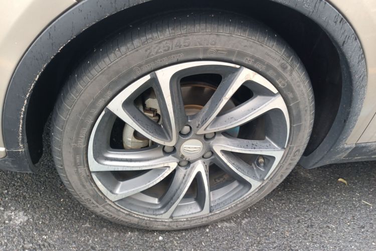 GEELY Emgrand GSe 2018 #9 GEELY Emgrand GSe 2018 car image #9