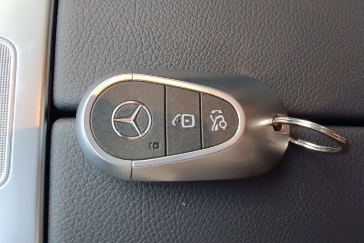 Mercedes-Benz C Class New Energy 2025 #9 Mercedes-Benz C Class New Energy 2025 immagine di auto #9