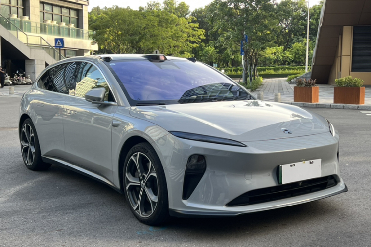 NIO ET5T 2023 car image #9