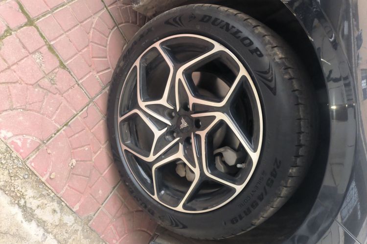 哪吒汽车 哪吒GT 2024 汽车图片 #9