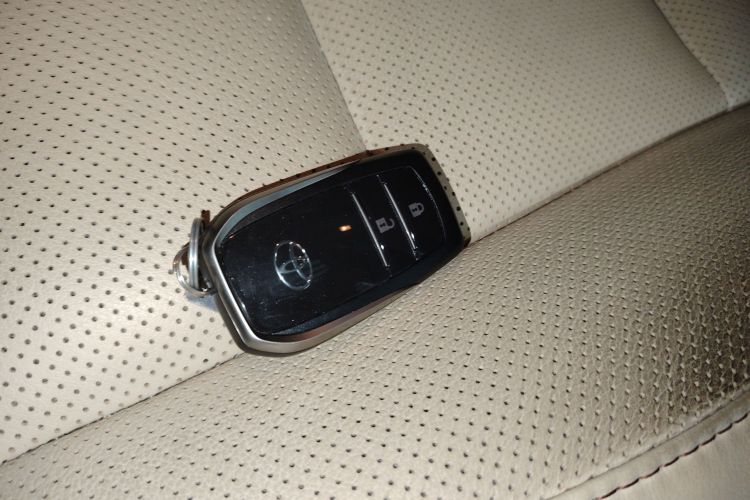 Toyota Highlander (Imported) 2020 car image #9