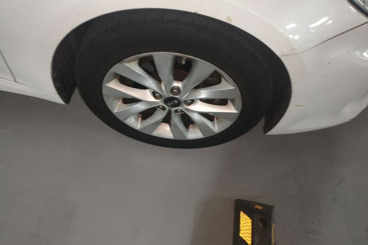 起亚 起亚K5(进口) 2016 汽车图片 #9