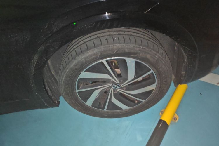 Volkswagen Viloran 2022 immagine di auto #9