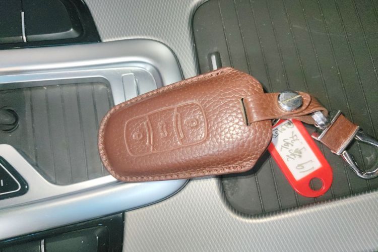 GEELY Emgrand GSe 2019 car image #9