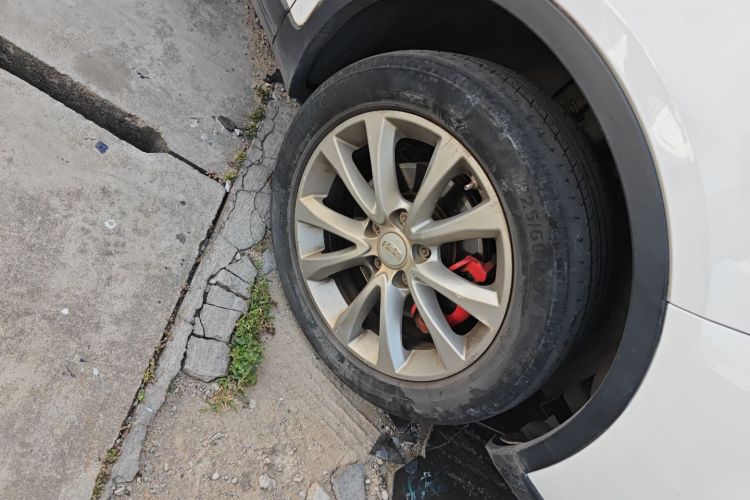 GEELY Emgrand GSe 2017 #9 GEELY Emgrand GSe 2017 car image #9