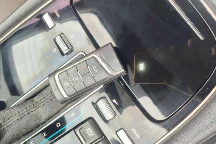 GAC Trumpchi GS5 2019 image de voiture #9