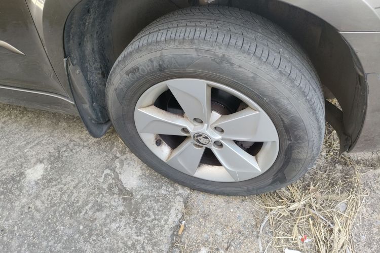 Skoda Yeti (Imported) 2014 car image #9