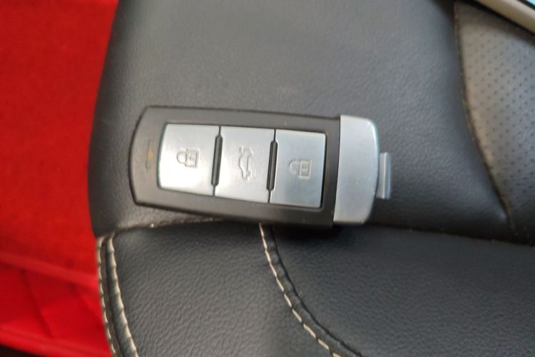 哪吒汽车 哪吒N01 2020 汽车图片 #9