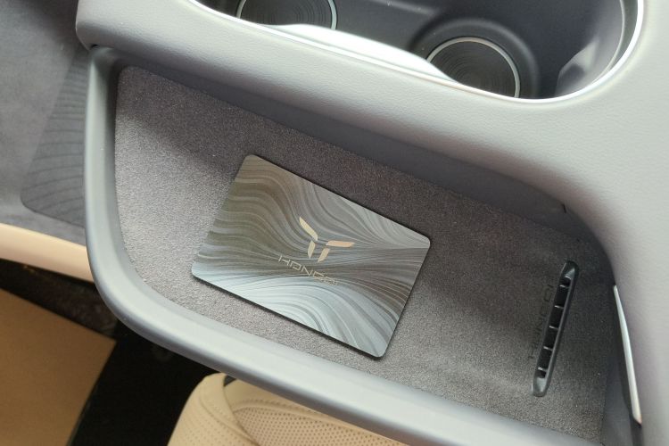 HongQi TianGong 05 2025 car image #9