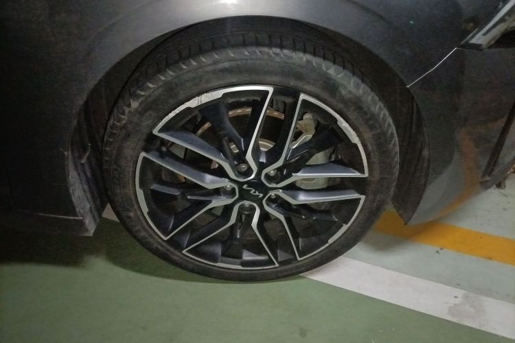 Kia K5 (Imported) 2021 صورة سيارة #9