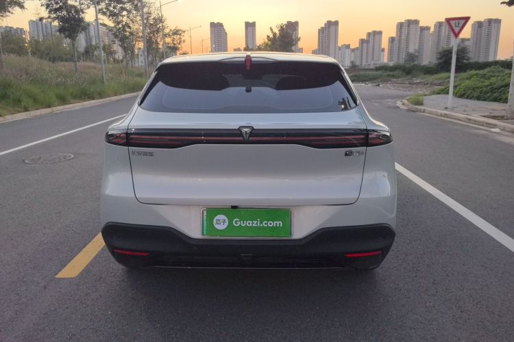 Deepal S05 2025 immagine di auto #9