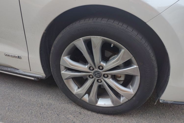 Toyota Sienna 2023 #9 Toyota Sienna 2023 car image #9