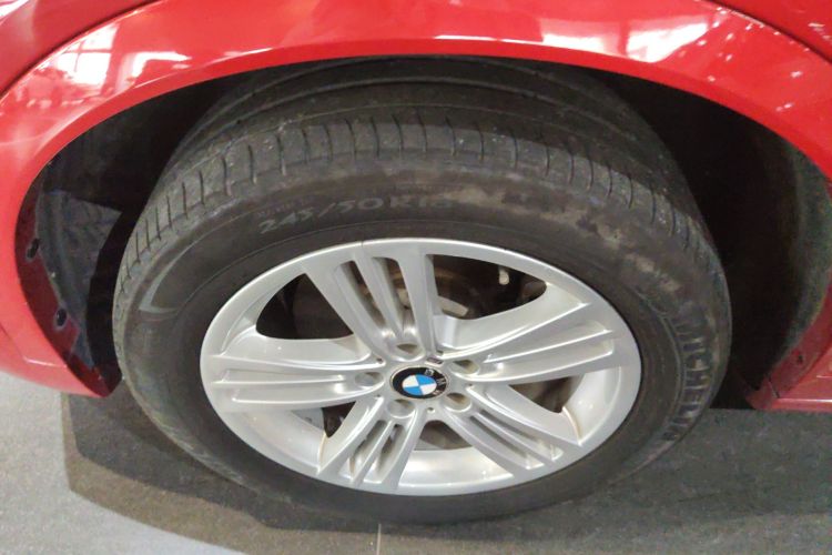 BMW X4 M40i 2018 #9 BMW X4 M40i 2018 car image #9