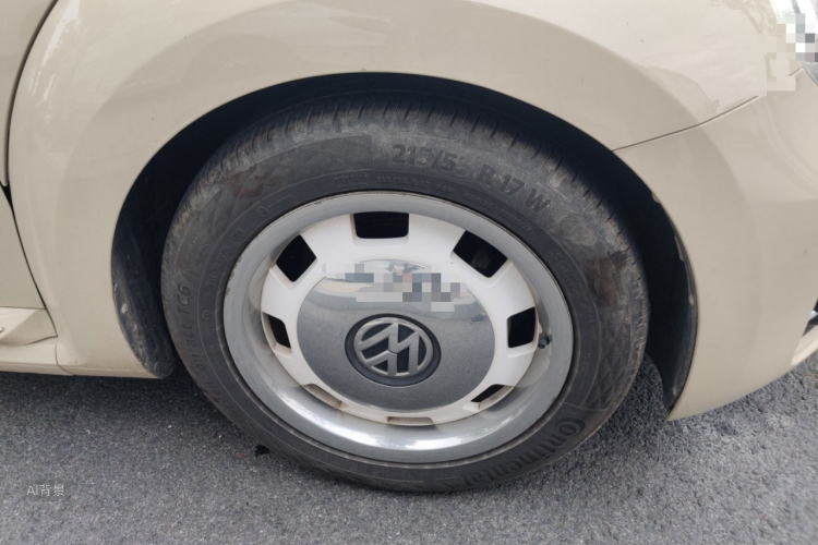 Volkswagen Beetle 2020 car image #9