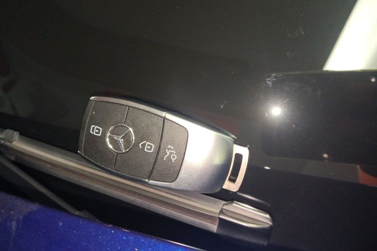 Mercedes-Benz GLB Class 2020 #9 Mercedes-Benz GLB Class 2020 car image #9