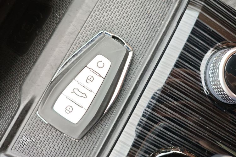 GEELY Monjaro EREV 2022 car image #9