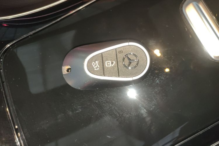 Mercedes-Benz C Class New Energy 2023 car image #9
