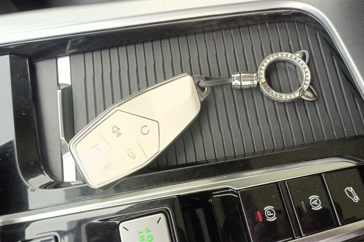 MG ONE 2022 car image #9