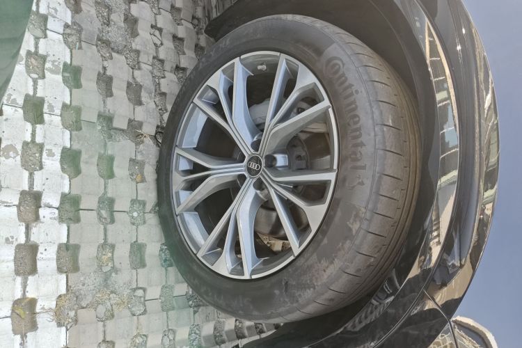 Audi Q8 2024 #9 Audi Q8 2024 car image #9